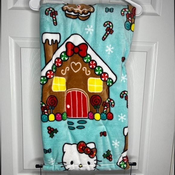 HELLO KITTY CHRISTMAS GINGERBREAD PLUSH THROW, NWT - Picture 7 of 8